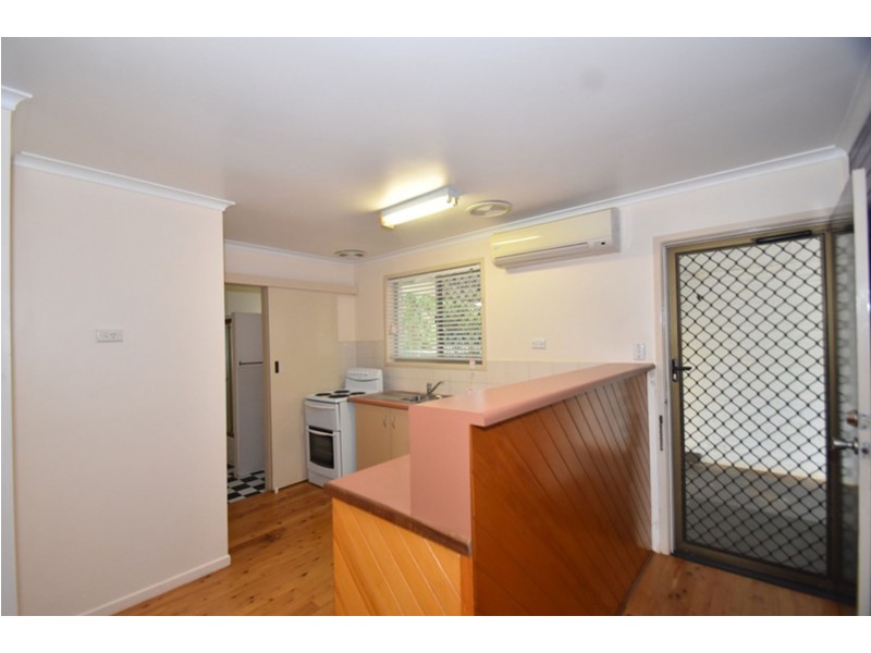 2/60 Wooldridge Street, Mount Lofty QLD 4350