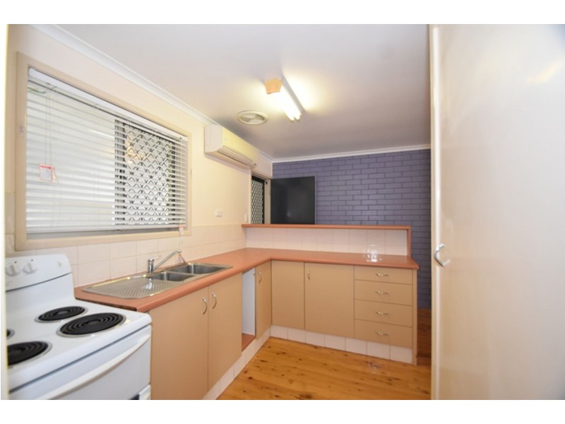 2/60 Wooldridge Street, Mount Lofty QLD 4350