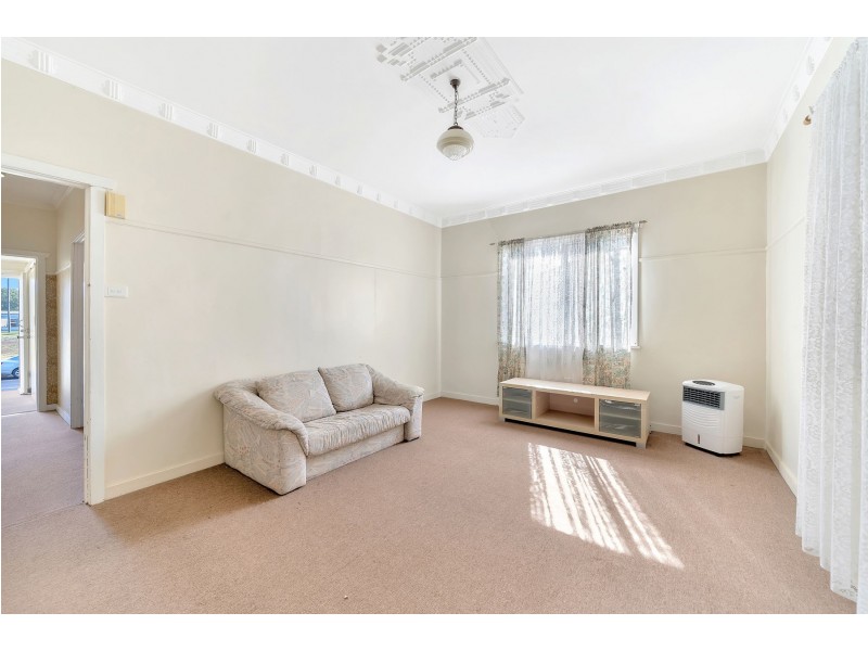 104 Water Street, South Toowoomba QLD 4350