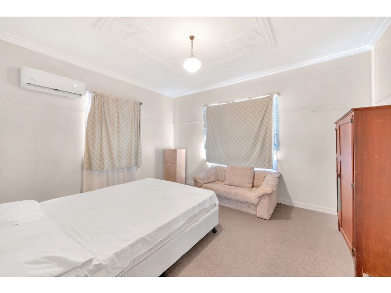 104 Water Street, South Toowoomba QLD 4350