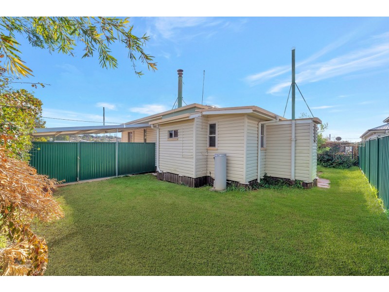 104 Water Street, South Toowoomba QLD 4350