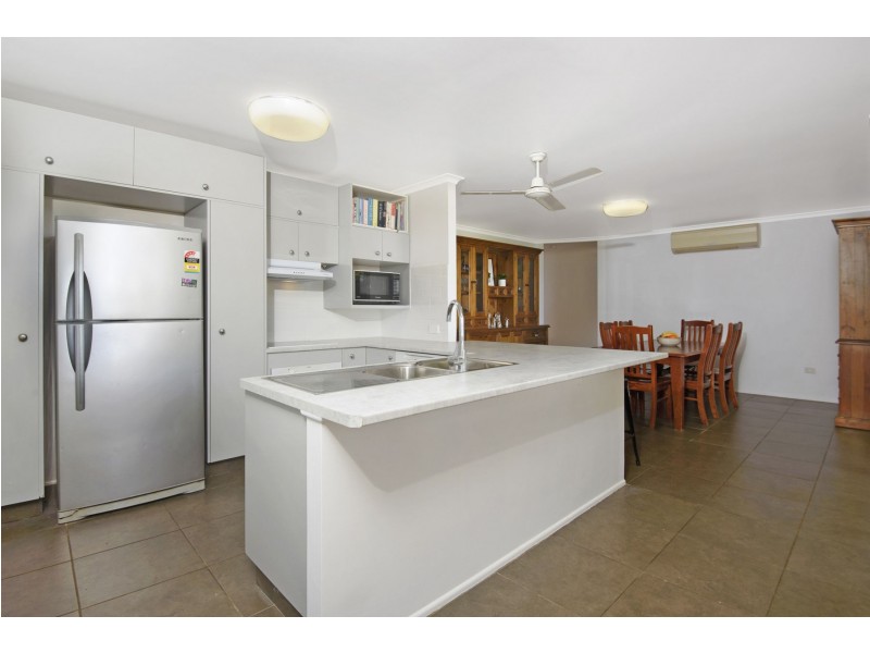 14 Danica Court, Kearneys Spring QLD 4350