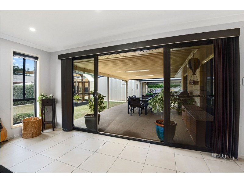 6 Mocatta Street, Goombungee QLD 4354