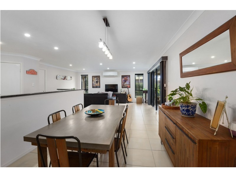 6 Mocatta Street, Goombungee QLD 4354