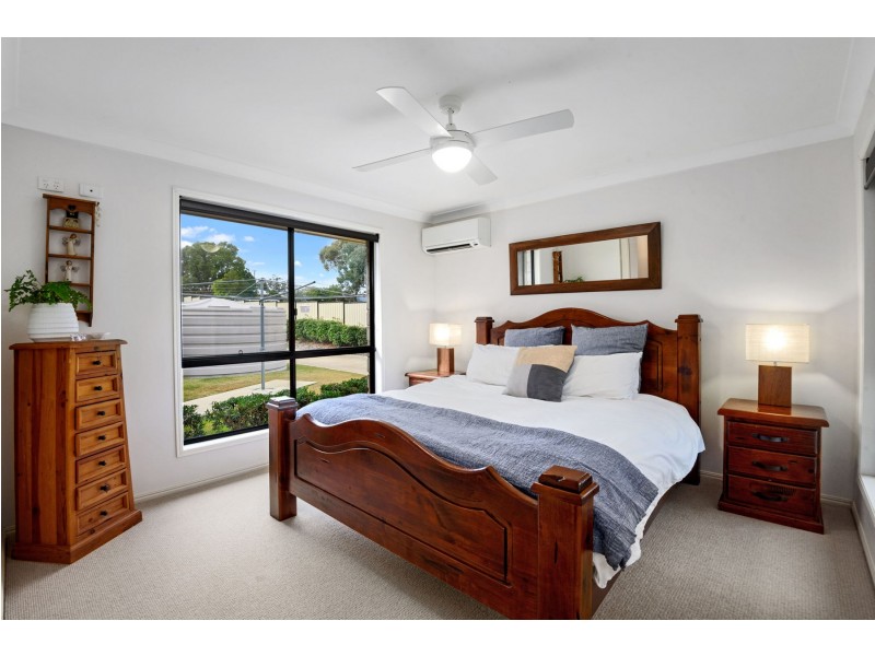 6 Mocatta Street, Goombungee QLD 4354