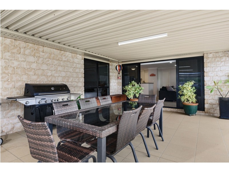 6 Mocatta Street, Goombungee QLD 4354