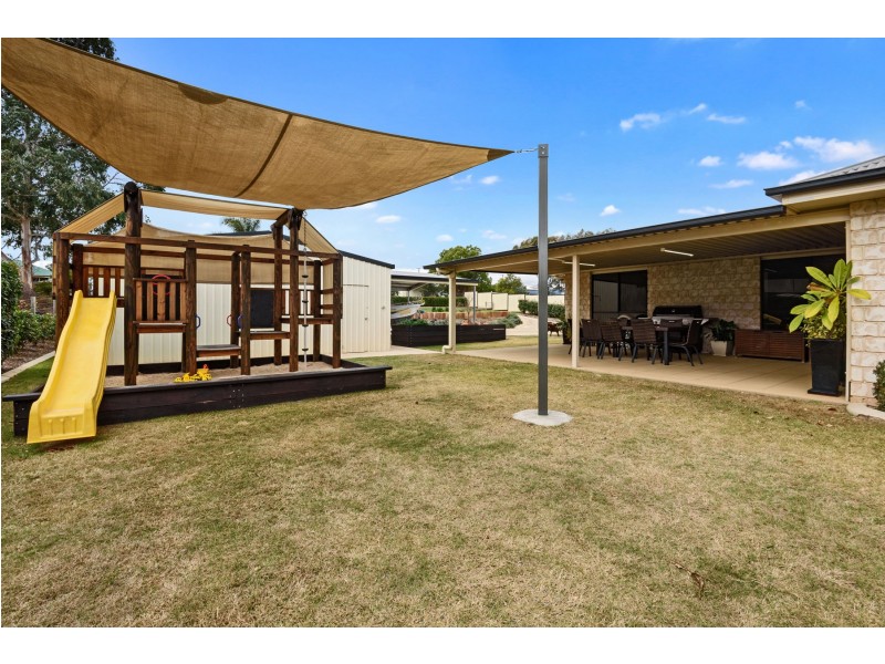 6 Mocatta Street, Goombungee QLD 4354