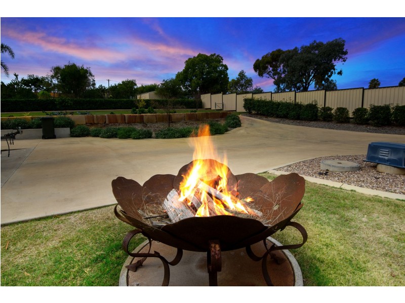6 Mocatta Street, Goombungee QLD 4354