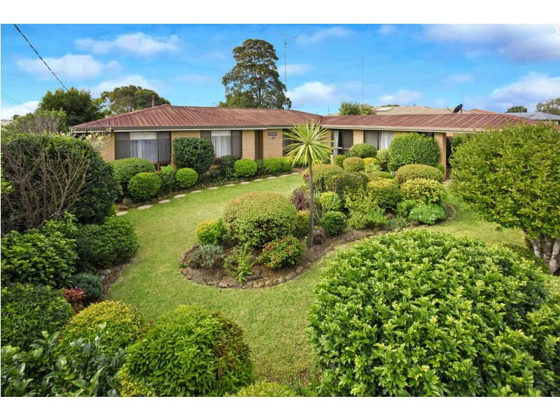 24 Cabarita Crescent, Glenvale QLD 4350