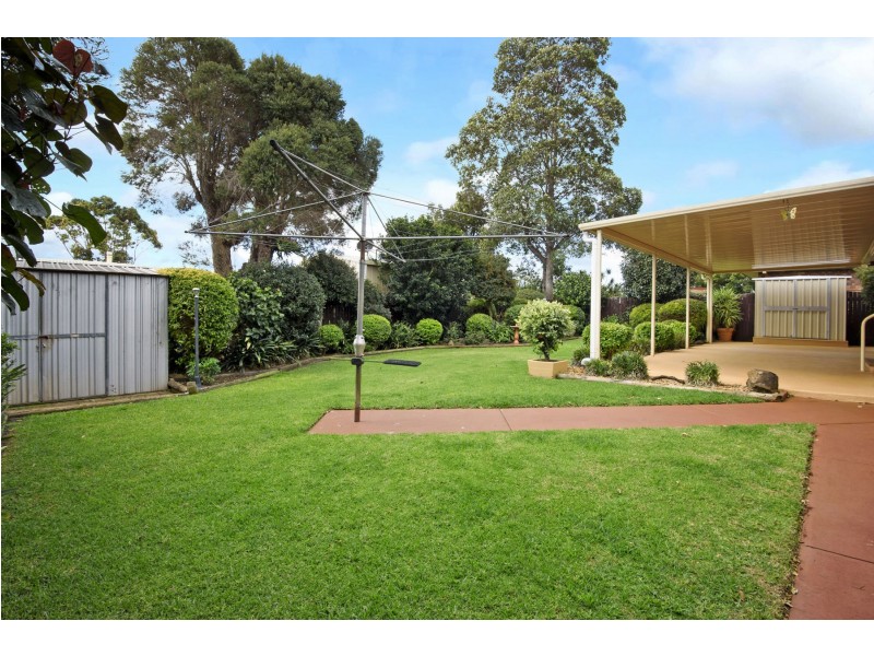 24 Cabarita Crescent, Glenvale QLD 4350
