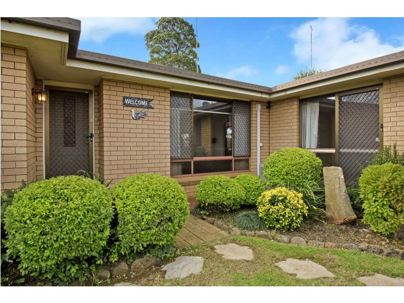 24 Cabarita Crescent, Glenvale QLD 4350
