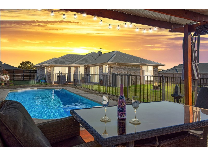 16 Whitman Street, Westbrook QLD 4350