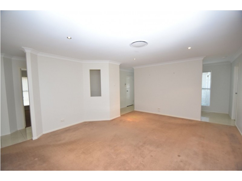 12 Quail Street, Rangeville QLD 4350