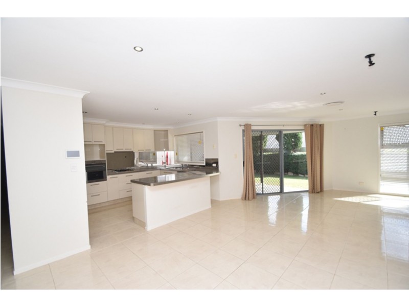 12 Quail Street, Rangeville QLD 4350