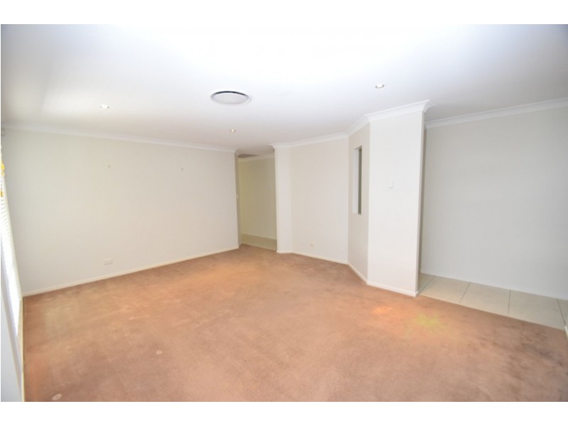 12 Quail Street, Rangeville QLD 4350