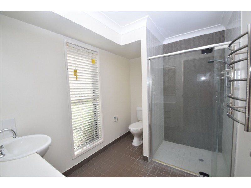 12 Quail Street, Rangeville QLD 4350