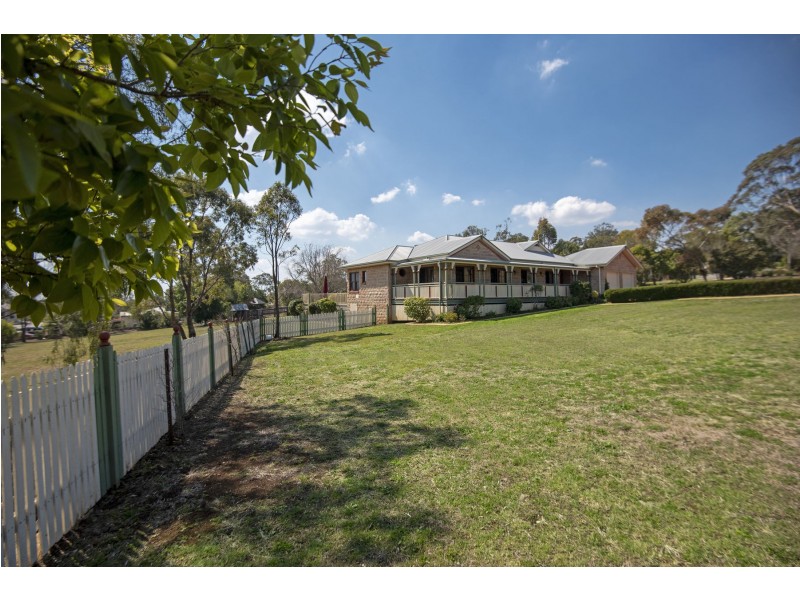 2A Maureen Court, Cotswold Hills QLD 4350