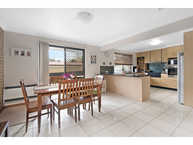 5 Hibiscus Drive, Centenary Heights QLD 4350