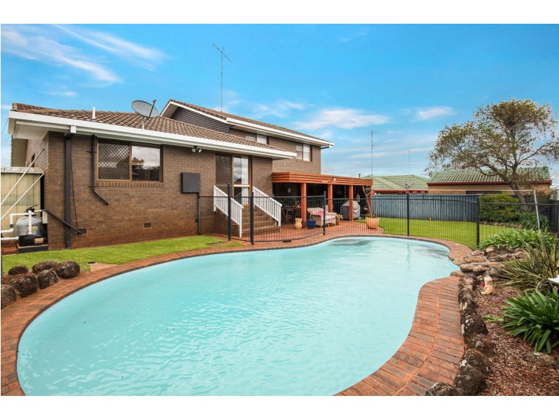 5 Hibiscus Drive, Centenary Heights QLD 4350