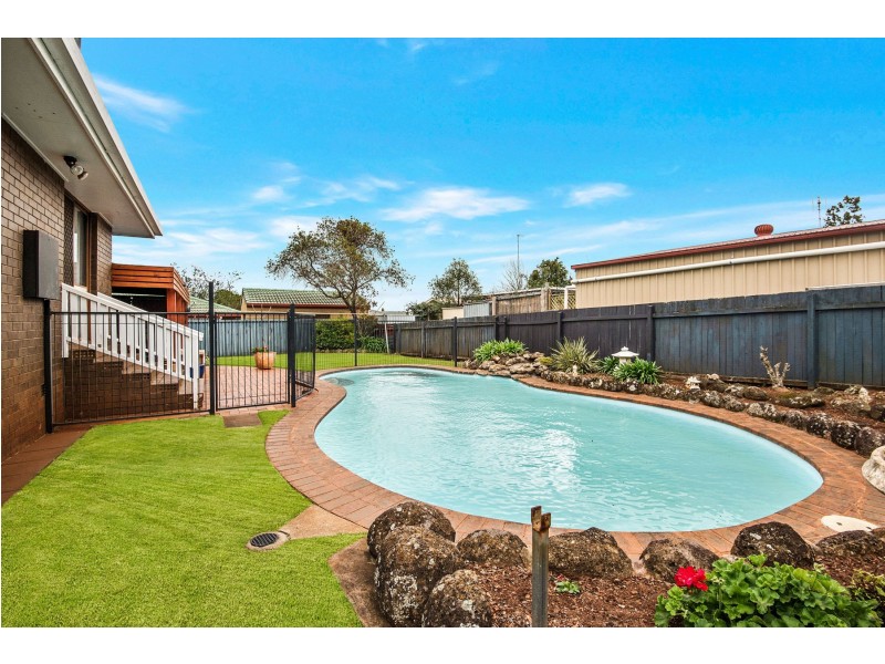 5 Hibiscus Drive, Centenary Heights QLD 4350