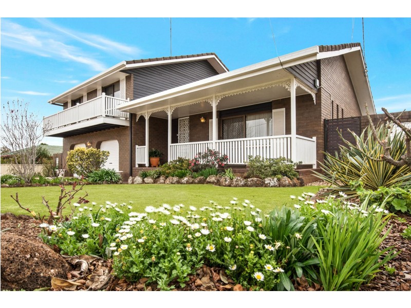 5 Hibiscus Drive, Centenary Heights QLD 4350