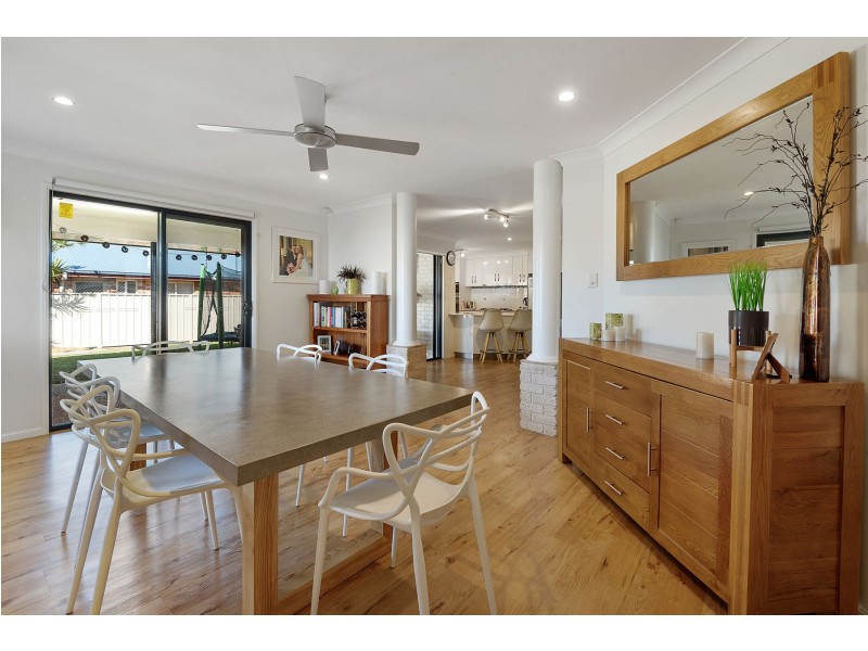 3 Howard Street, Middle Ridge QLD 4350