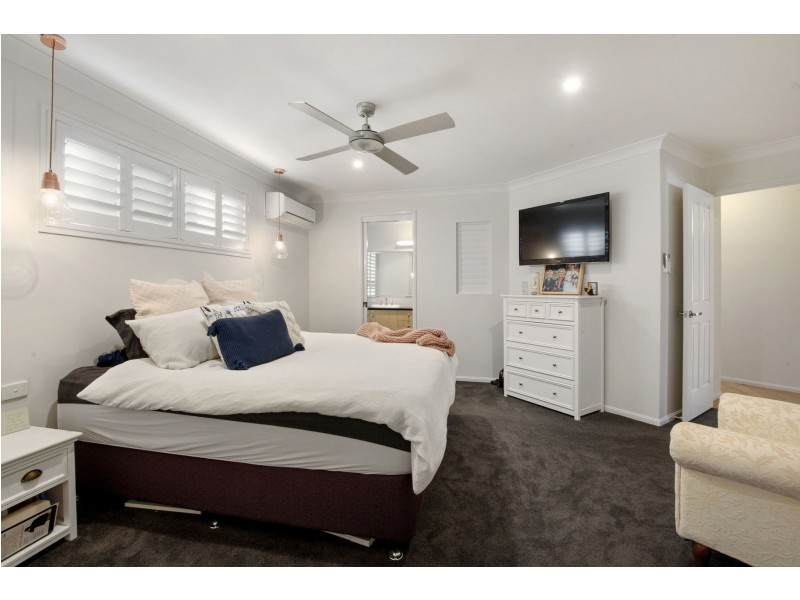 3 Howard Street, Middle Ridge QLD 4350
