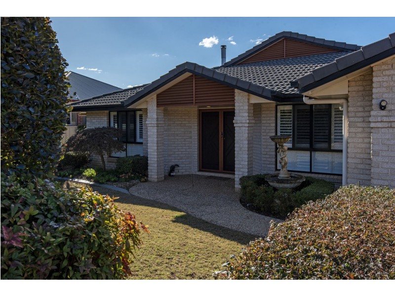 3 Howard Street, Middle Ridge QLD 4350