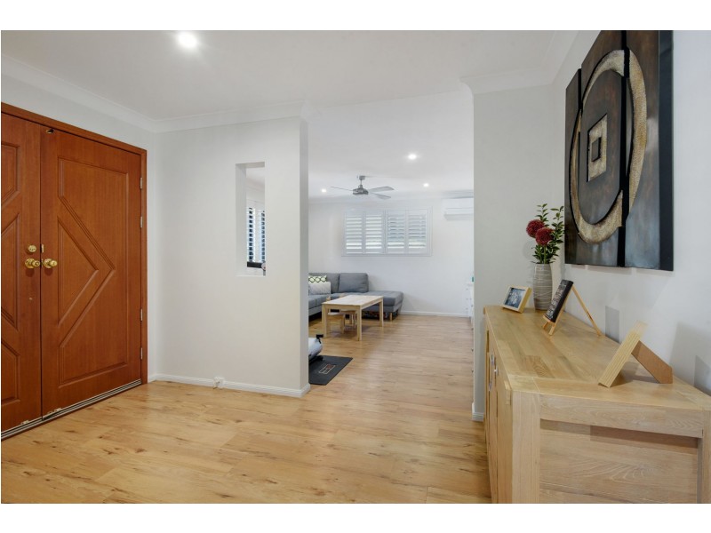 3 Howard Street, Middle Ridge QLD 4350