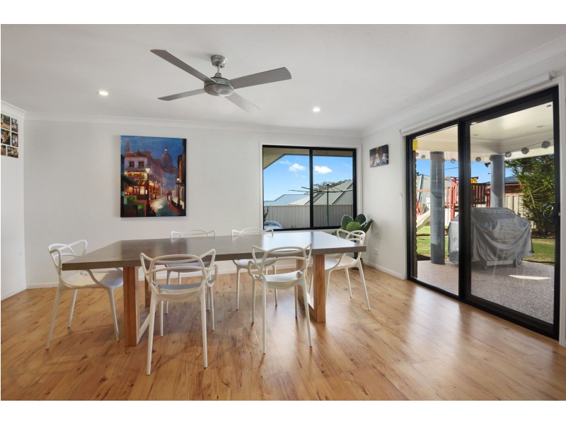 3 Howard Street, Middle Ridge QLD 4350