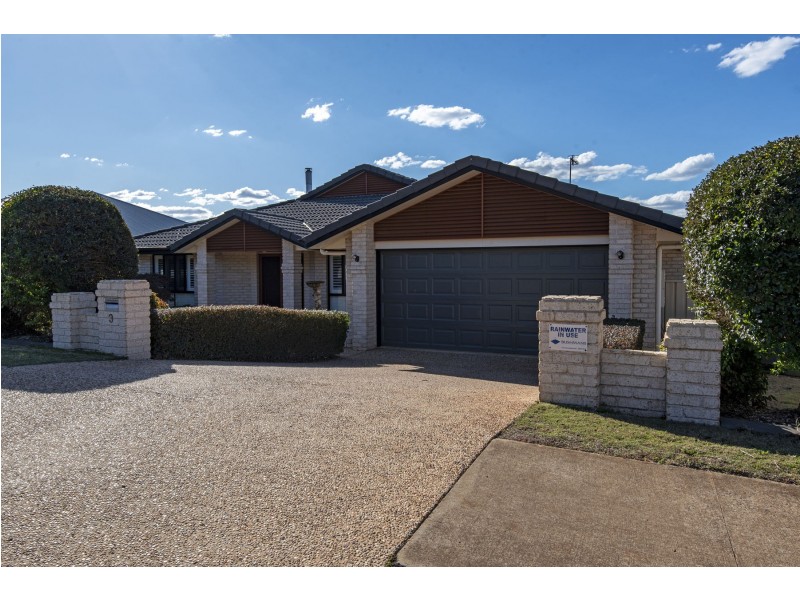 3 Howard Street, Middle Ridge QLD 4350