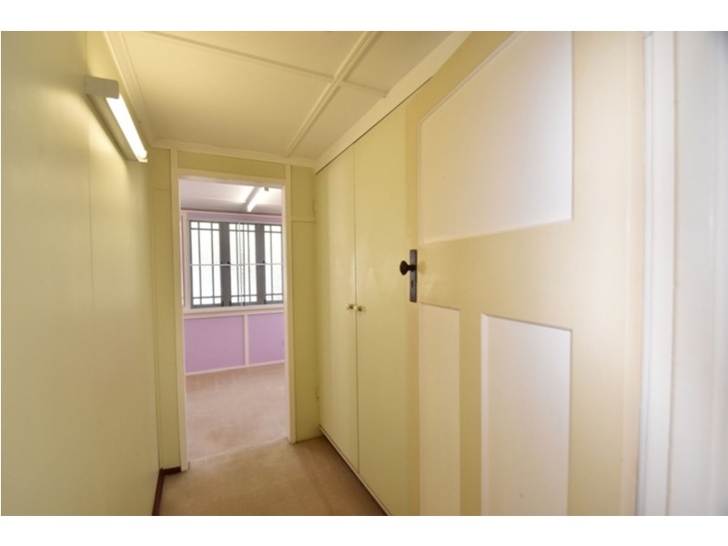 10 Clark Street, South Toowoomba QLD 4350