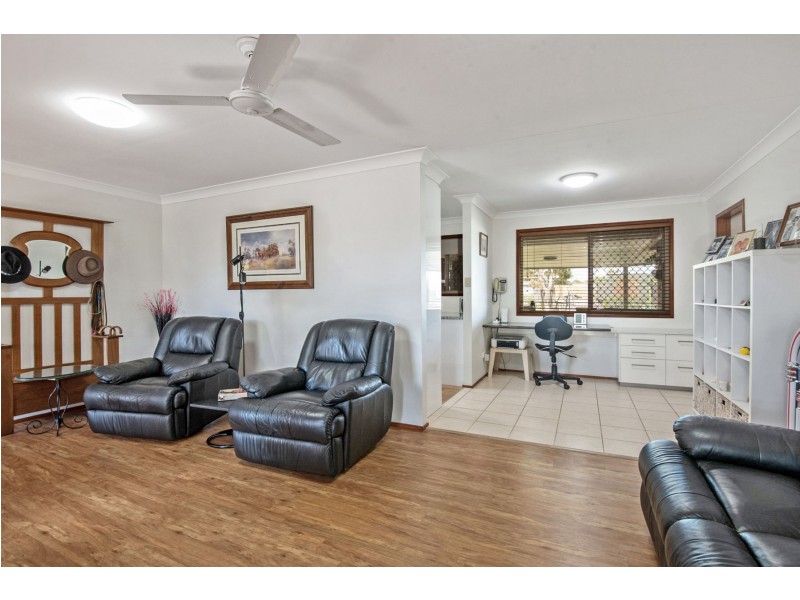 26 Redwood Street, Newtown QLD 4350