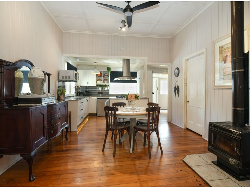 5 Christmas Street, North Toowoomba QLD 4350