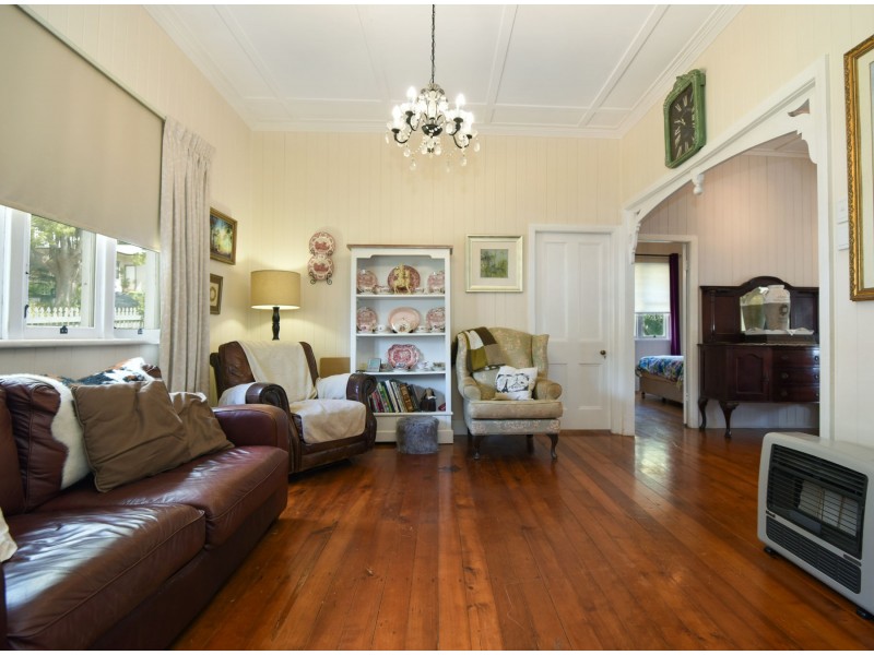 5 Christmas Street, North Toowoomba QLD 4350