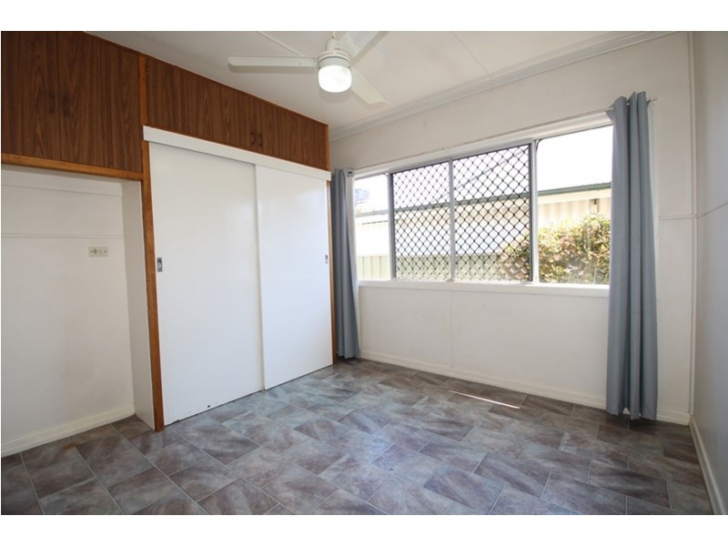 12 Butt Street, Harristown QLD 4350
