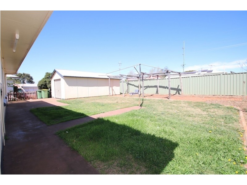 12 Butt Street, Harristown QLD 4350