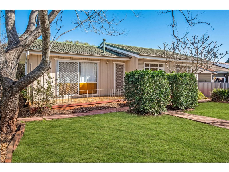 312 Alderley Street, Kearneys Spring QLD 4350