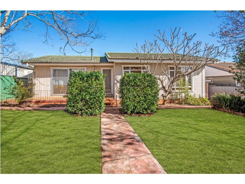 312 Alderley Street, Kearneys Spring QLD 4350