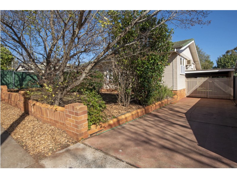 312 Alderley Street, Kearneys Spring QLD 4350
