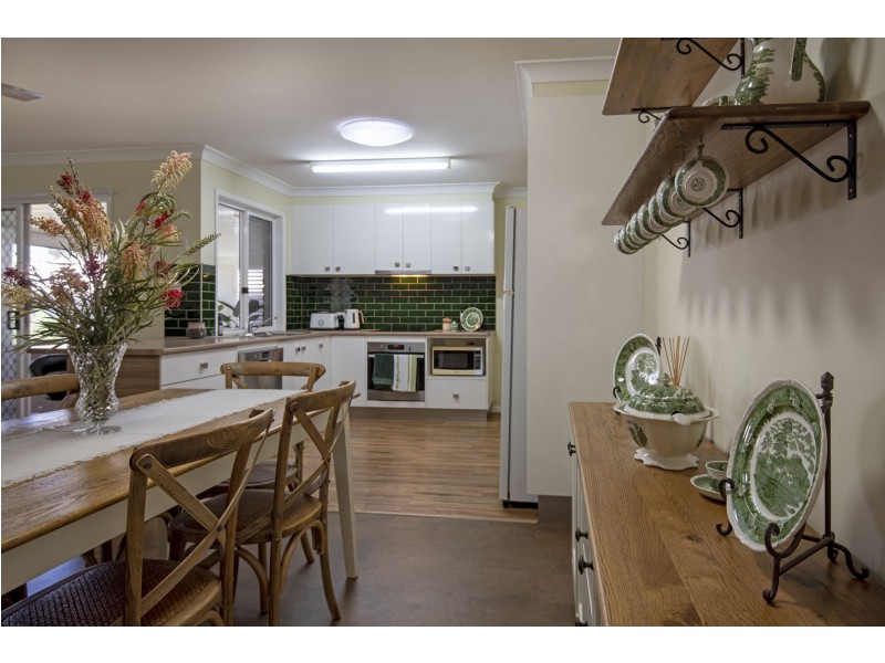 12 Connole Court, Kearneys Spring QLD 4350