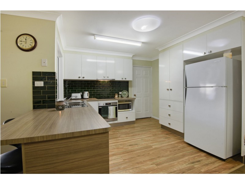 12 Connole Court, Kearneys Spring QLD 4350