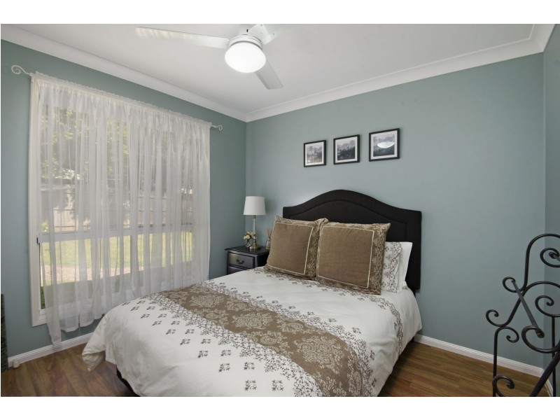 12 Connole Court, Kearneys Spring QLD 4350