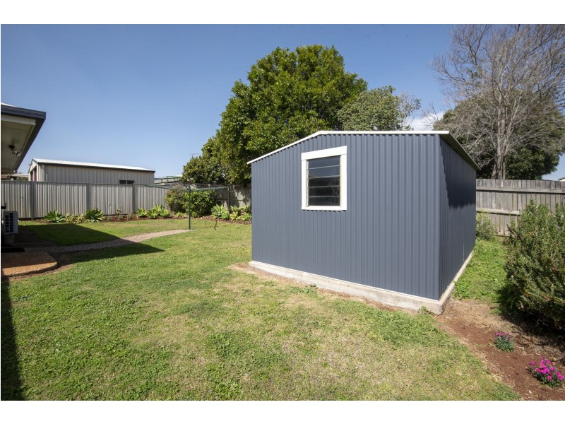 12 Connole Court, Kearneys Spring QLD 4350