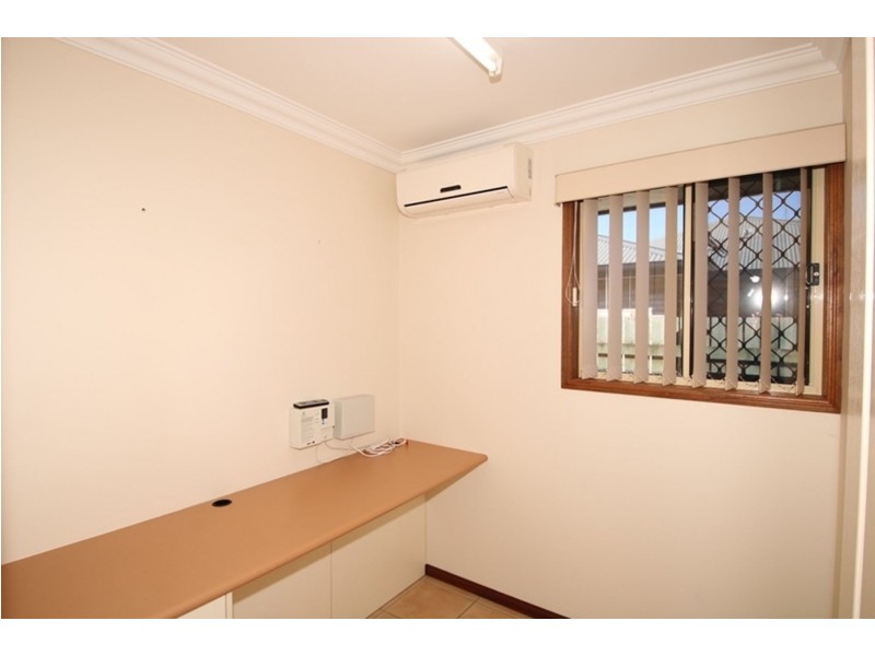 17 Prime Minister Drive, Middle Ridge QLD 4350