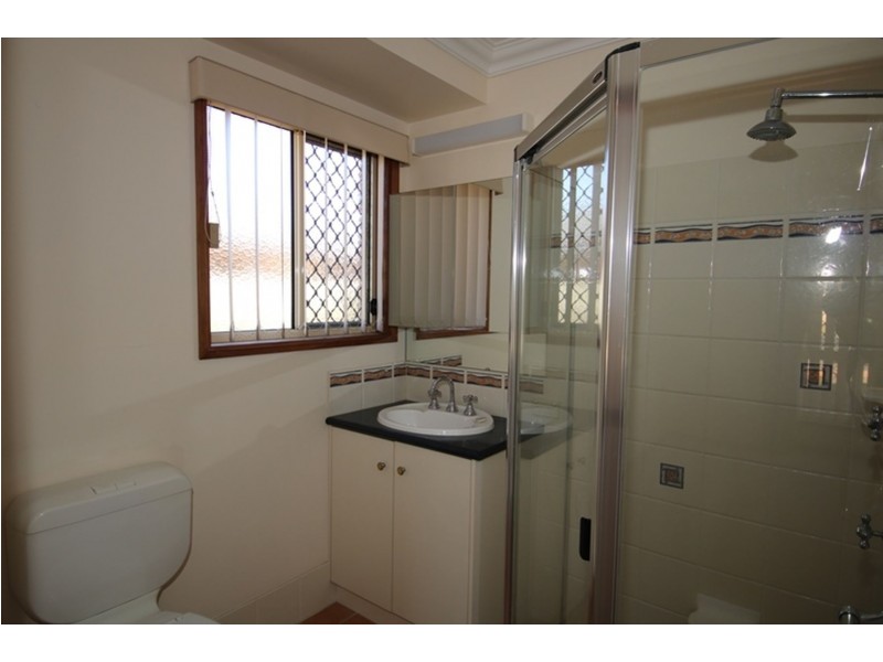 17 Prime Minister Drive, Middle Ridge QLD 4350