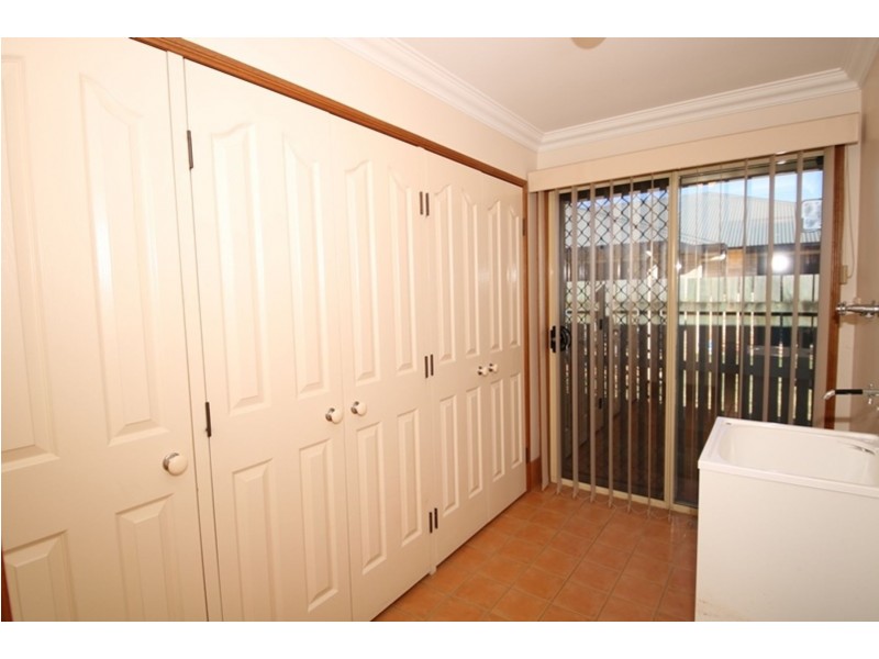 17 Prime Minister Drive, Middle Ridge QLD 4350
