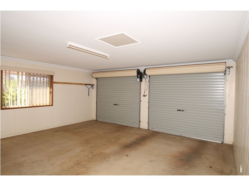 17 Prime Minister Drive, Middle Ridge QLD 4350