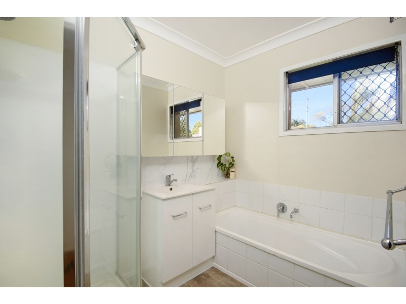 6 Merryl Street, South Toowoomba QLD 4350