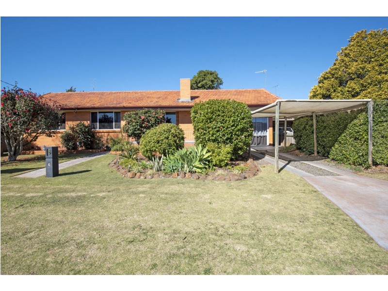 6 Merryl Street, South Toowoomba QLD 4350